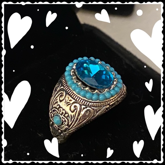 Gorgeous Turquoise & Silvertone Ring Size 7 - Picture 5 of 5
